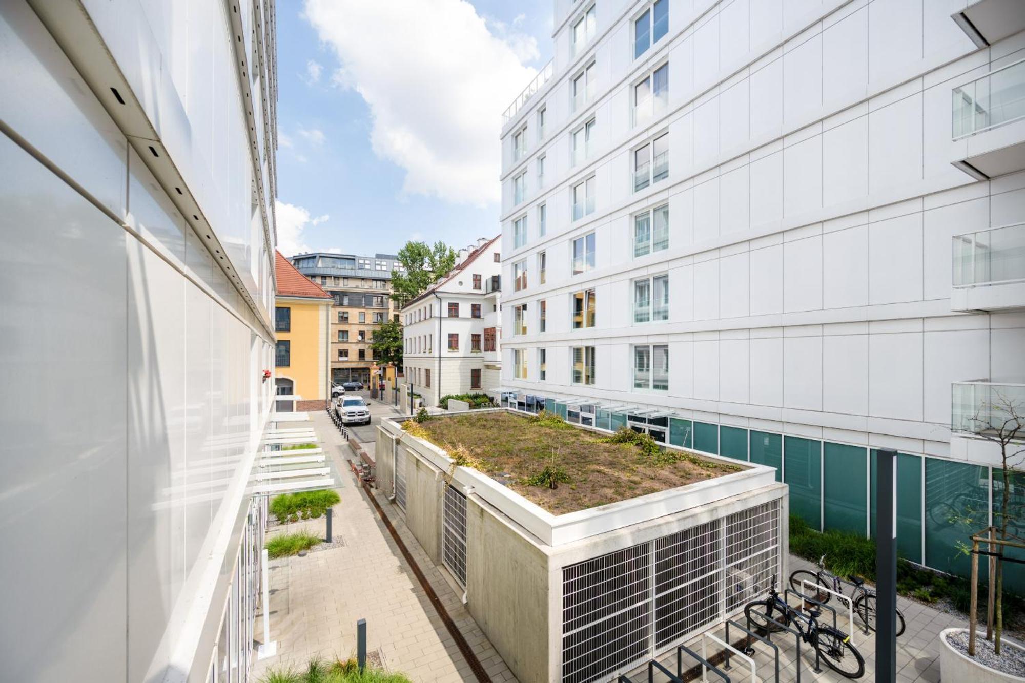 Elegant Apartment With Balcony By The Oder River In Wroclaw By Renters Prestige Exteriér fotografie